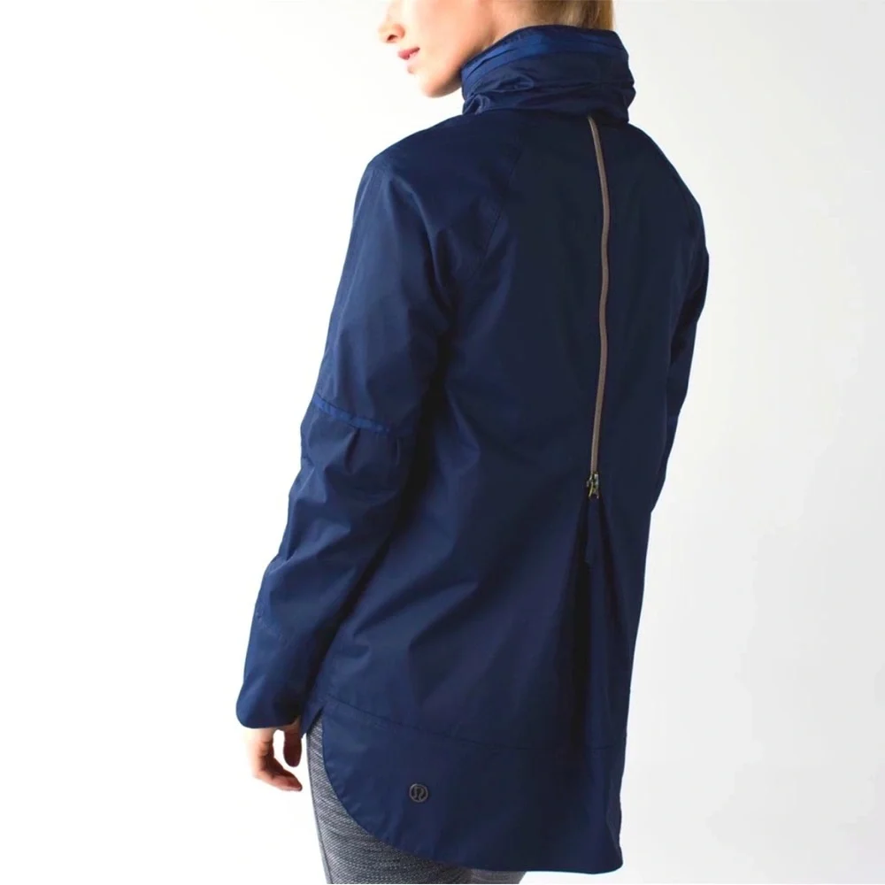 LULULEMON | Fo Drizzle Rain Jacket Deep Navy Blue Zip Front Women’s Size 6 Rare